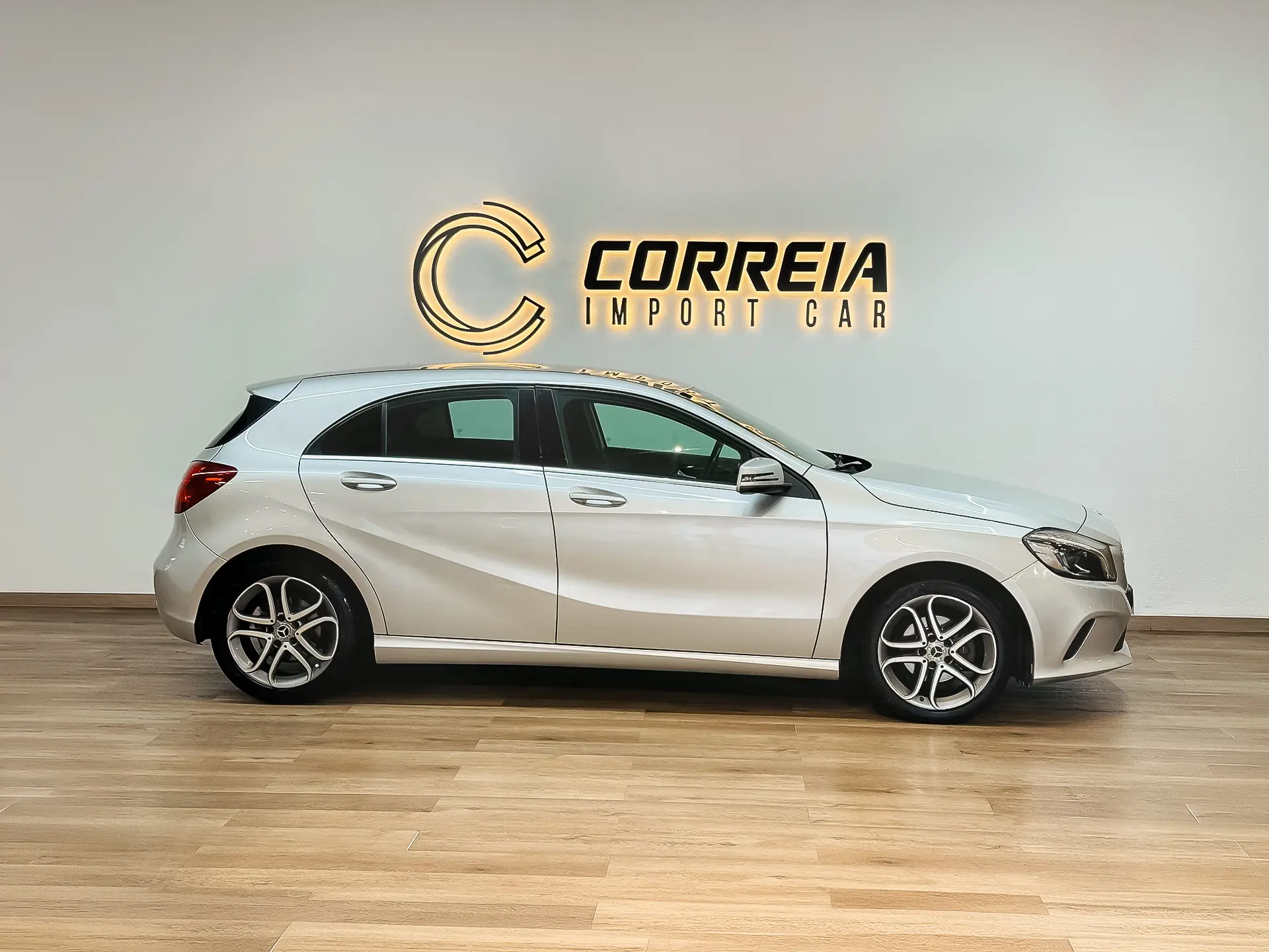 Mercedes-Benz A 160 d 3