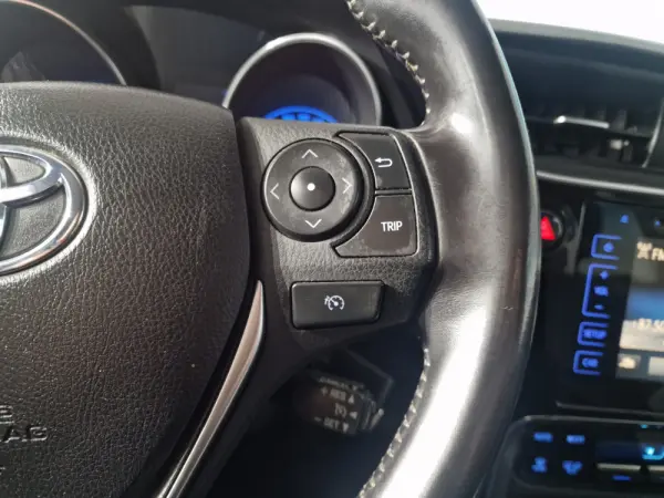 Toyota Auris Touring Sports 14