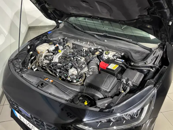 Ford Focus 1.0 EcoBoost MHEV ST-Line 28