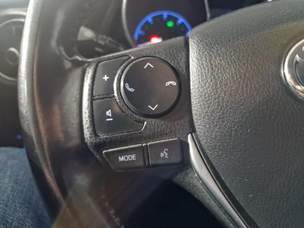 Toyota Auris Touring Sports 15