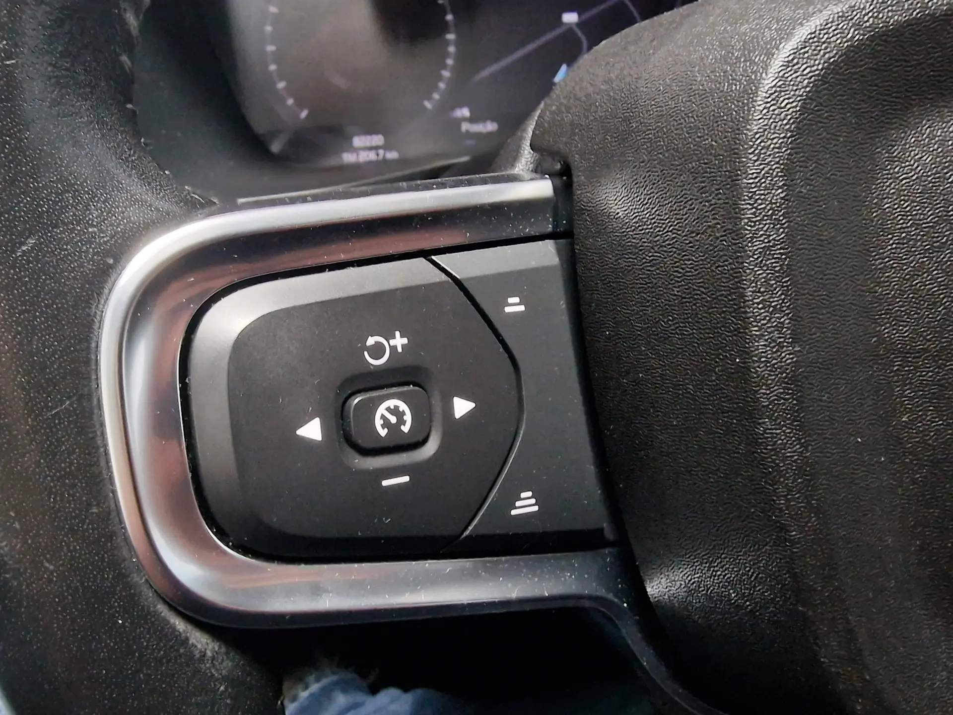 Volvo XC 40 1.5 T5 PHEV Inscription Expression 24