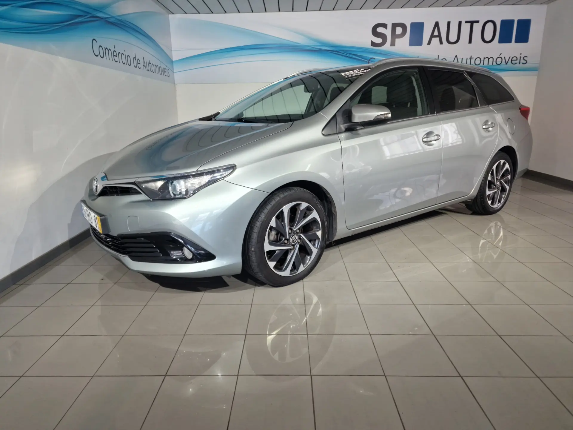 Toyota Auris Touring Sports 1