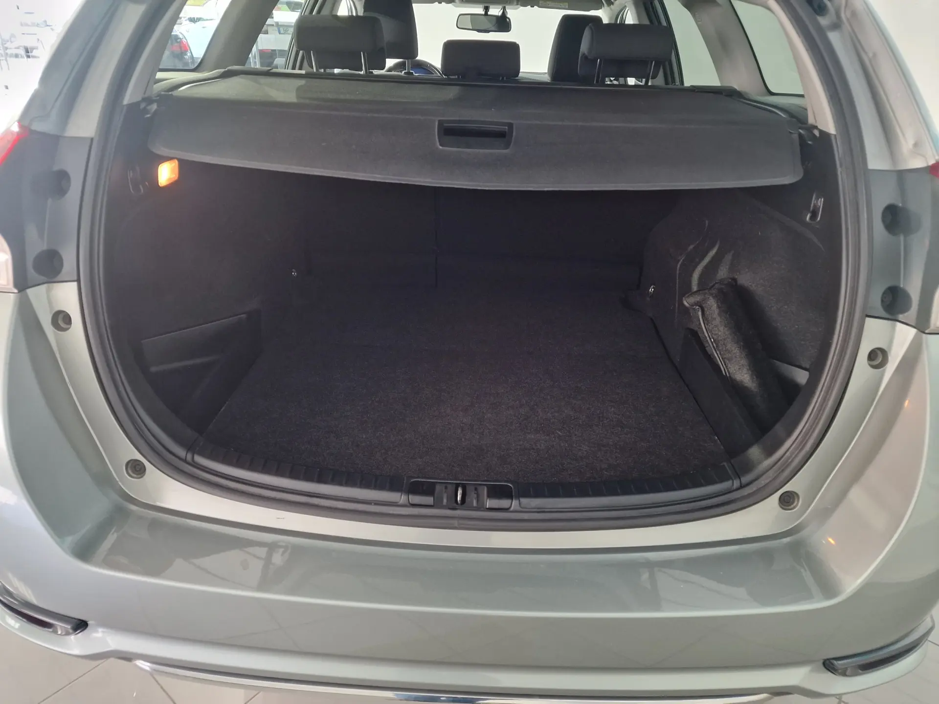 Toyota Auris Touring Sports 6