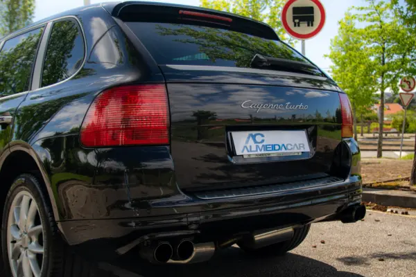 Porsche Cayenne Turbo 4