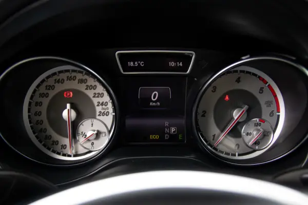 Mercedes-Benz CLA 220 CDI Urban Aut. 47