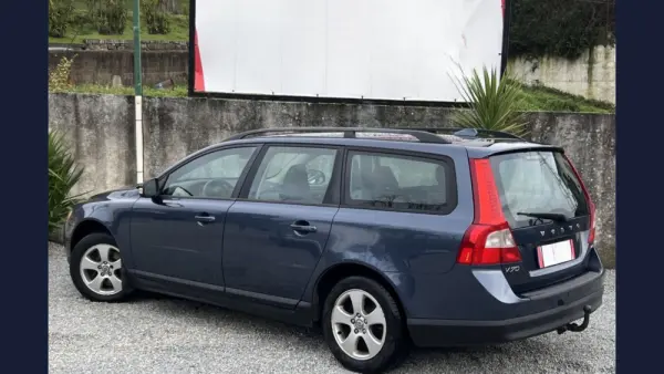 Volvo V70 3