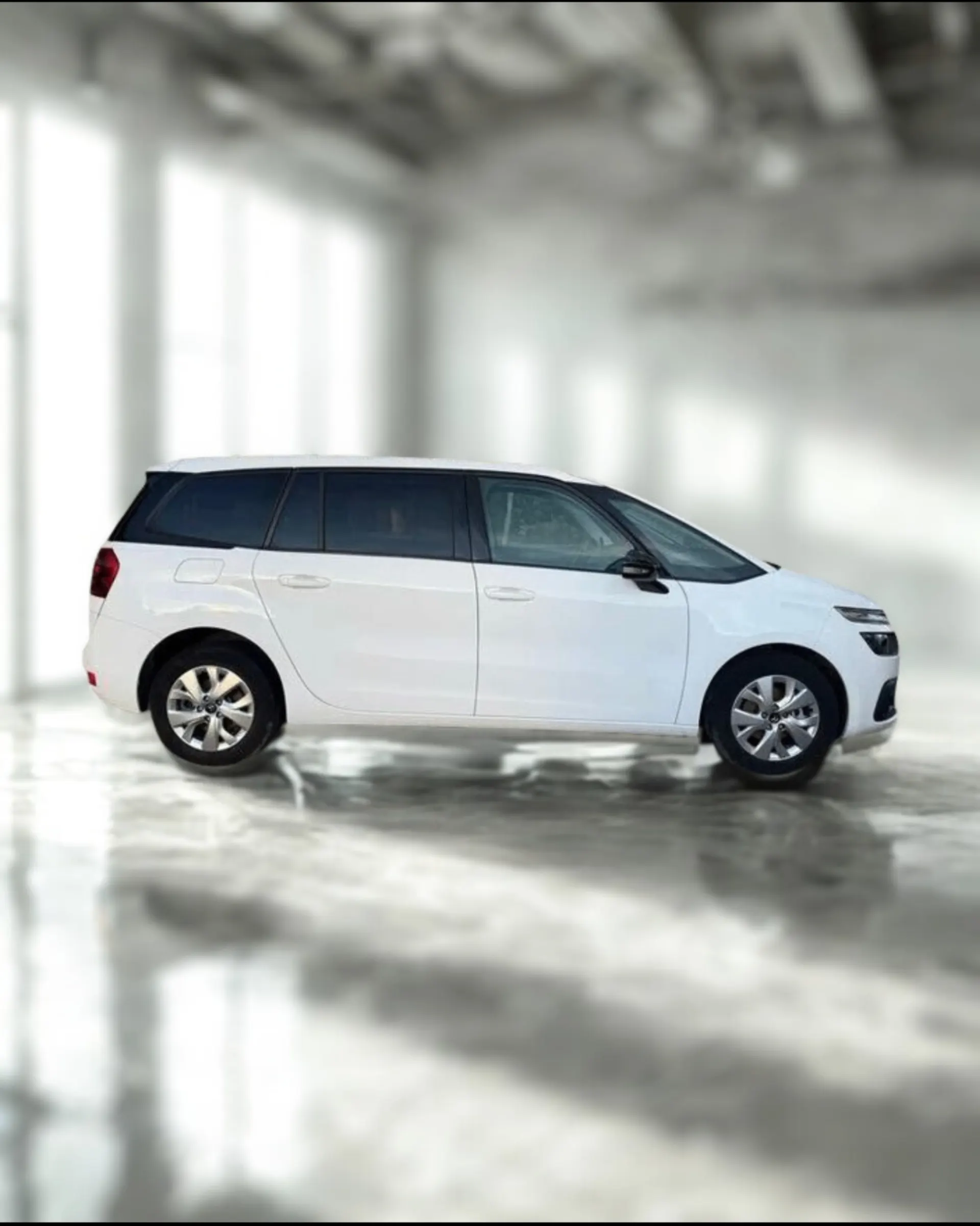 Citroën Grand C4 Spacetourer 1.5 BlueHDi C-Series EAT8 4