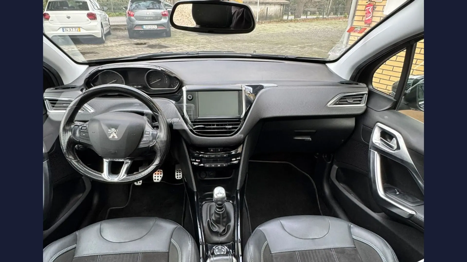 Peugeot 2008 4