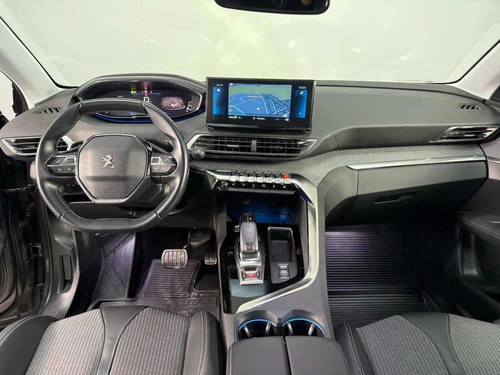 Peugeot 3008 Allure pack EAT8 130 cv 11