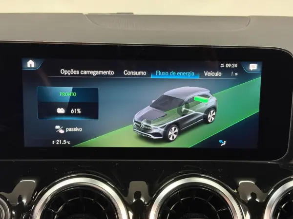 Mercedes-Benz GLA 250 e 8G-DCT AMG Line 12