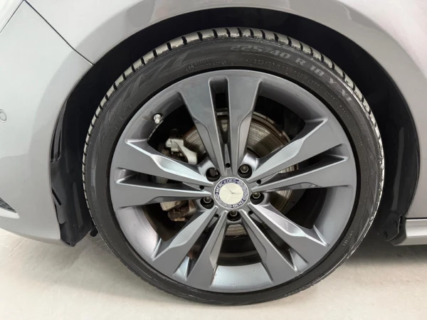 Mercedes-Benz CLA 220 d Shooting Brake Urban 19