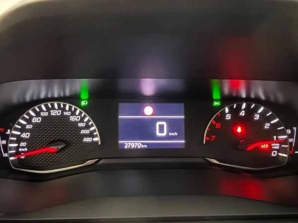 Peugeot 208 Active Pack 8