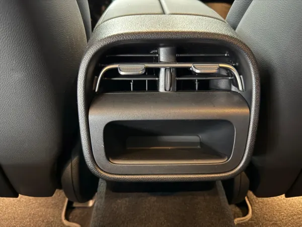 Mercedes-Benz E 300 de 24