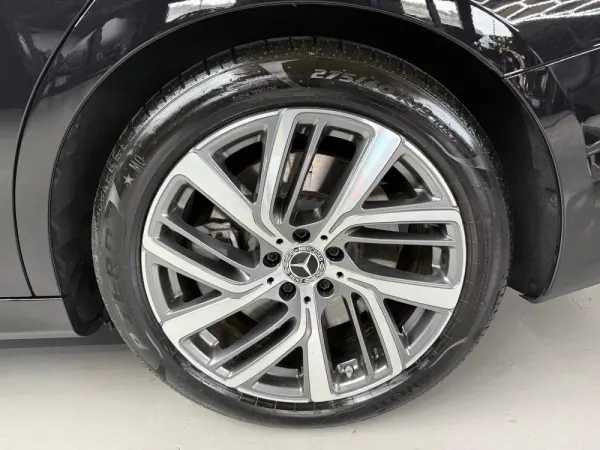 Mercedes-Benz E 300 de 32