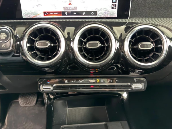 Mercedes-Benz A 180 Limousine A 180 Limousine 12