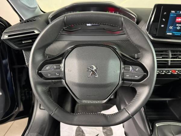 Peugeot 208 Active Pack 5