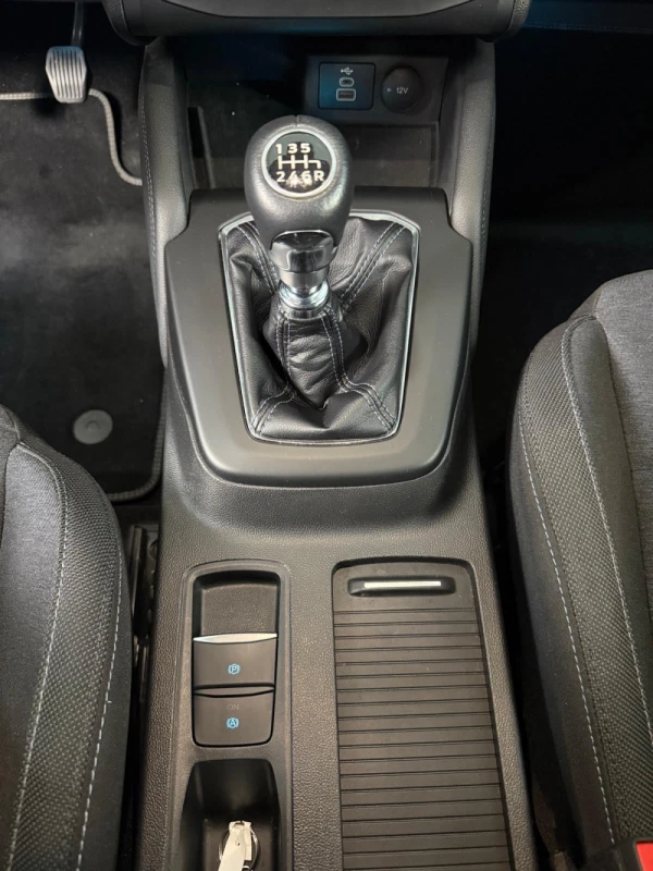 Ford Focus Ecoboost Hybrid 9