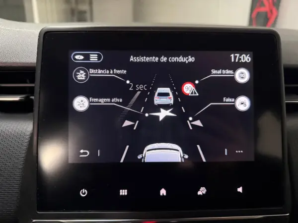 Renault Clio Outro 7