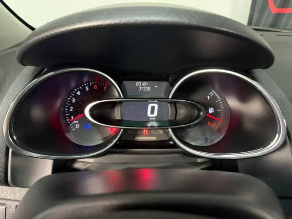 Renault Clio 0.9 TCE Limited 5