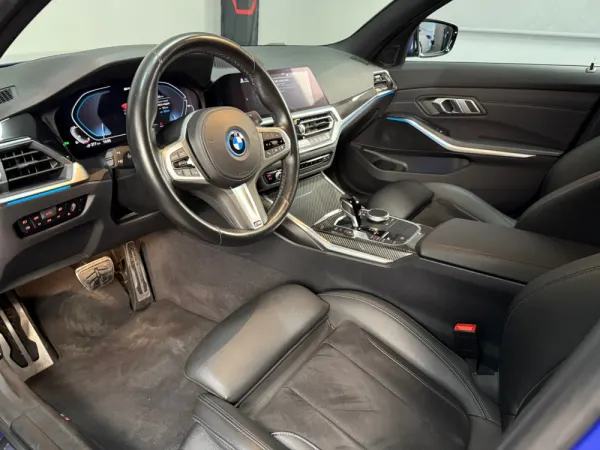BMW 330 Pack M Sport 22