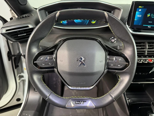 Peugeot e-2008 GT Line 6