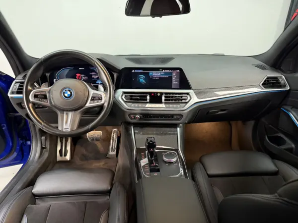 BMW 330 Pack M Sport 25