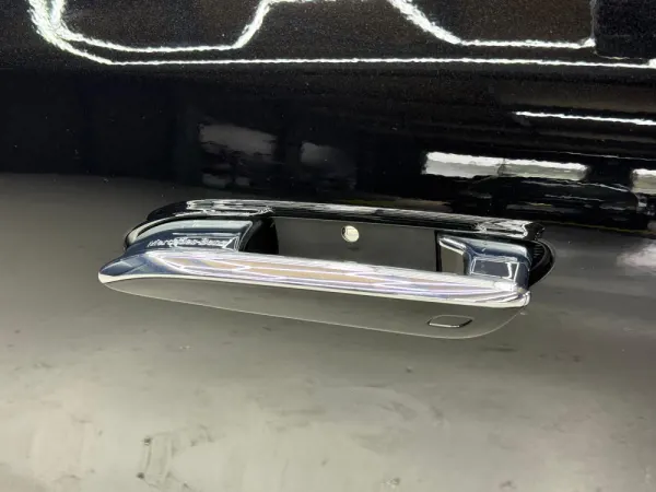 Mercedes-Benz E 300 de 19