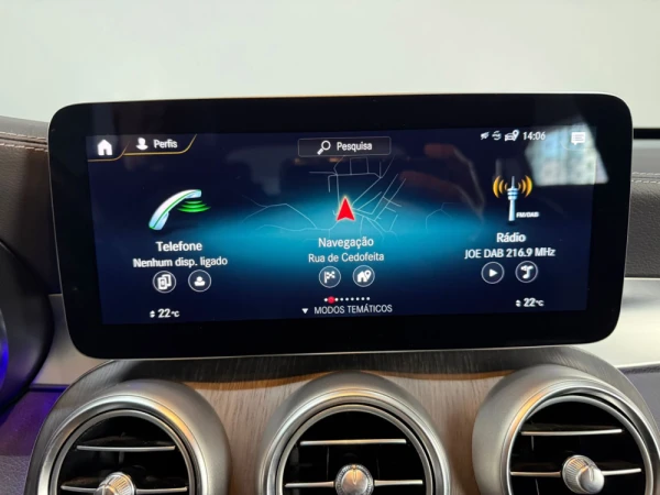 Mercedes-Benz GLC 300 de 4Matic 8