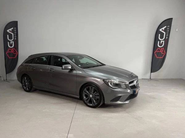 Mercedes-Benz CLA 220 d Shooting Brake Urban 2