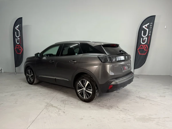 Peugeot 3008 Allure pack EAT8 130 cv 4