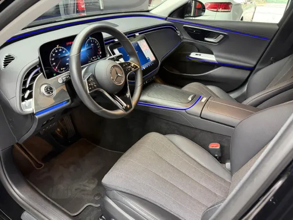 Mercedes-Benz E 300 de 20