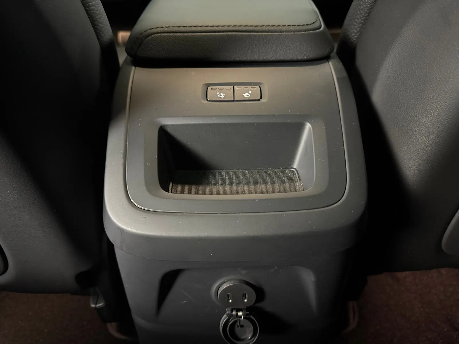 Volvo XC 60 2.0 T8 PHEV Plus Bright AWD 22