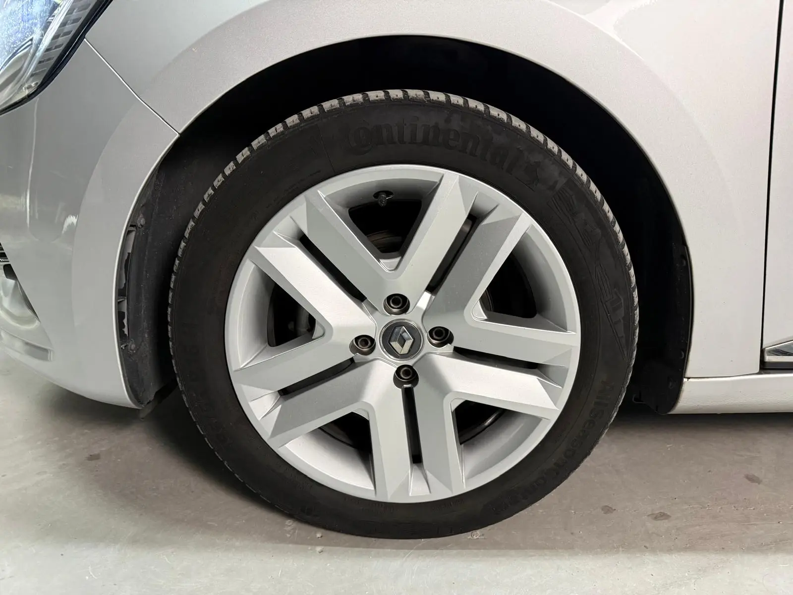 Renault Clio Outro 22