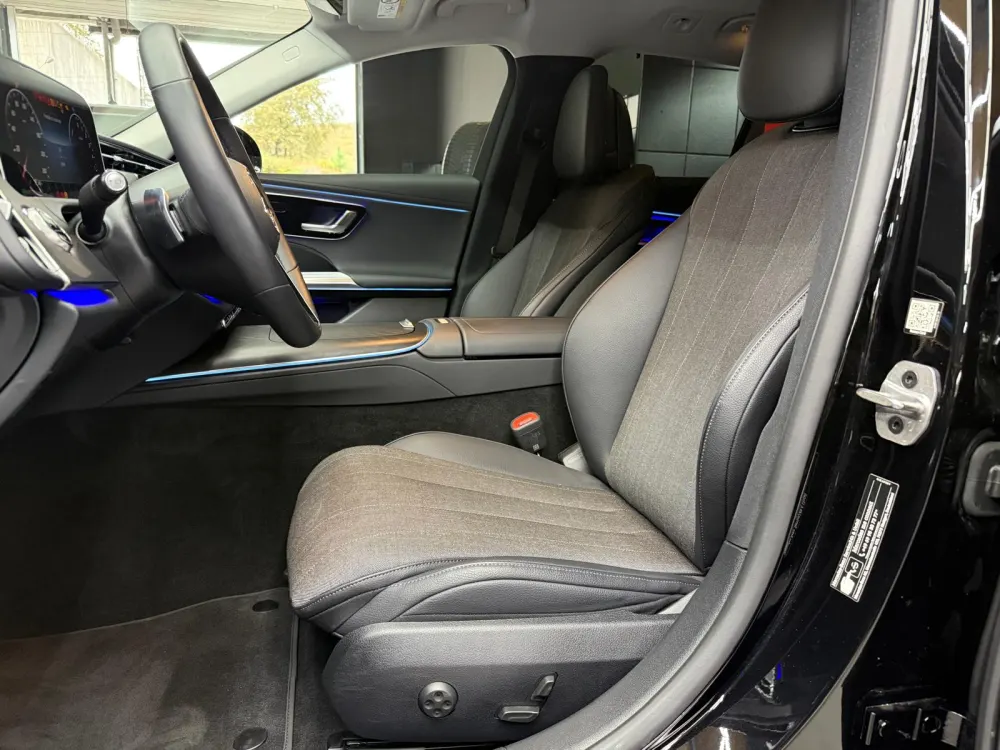 Mercedes-Benz E 300 de 21