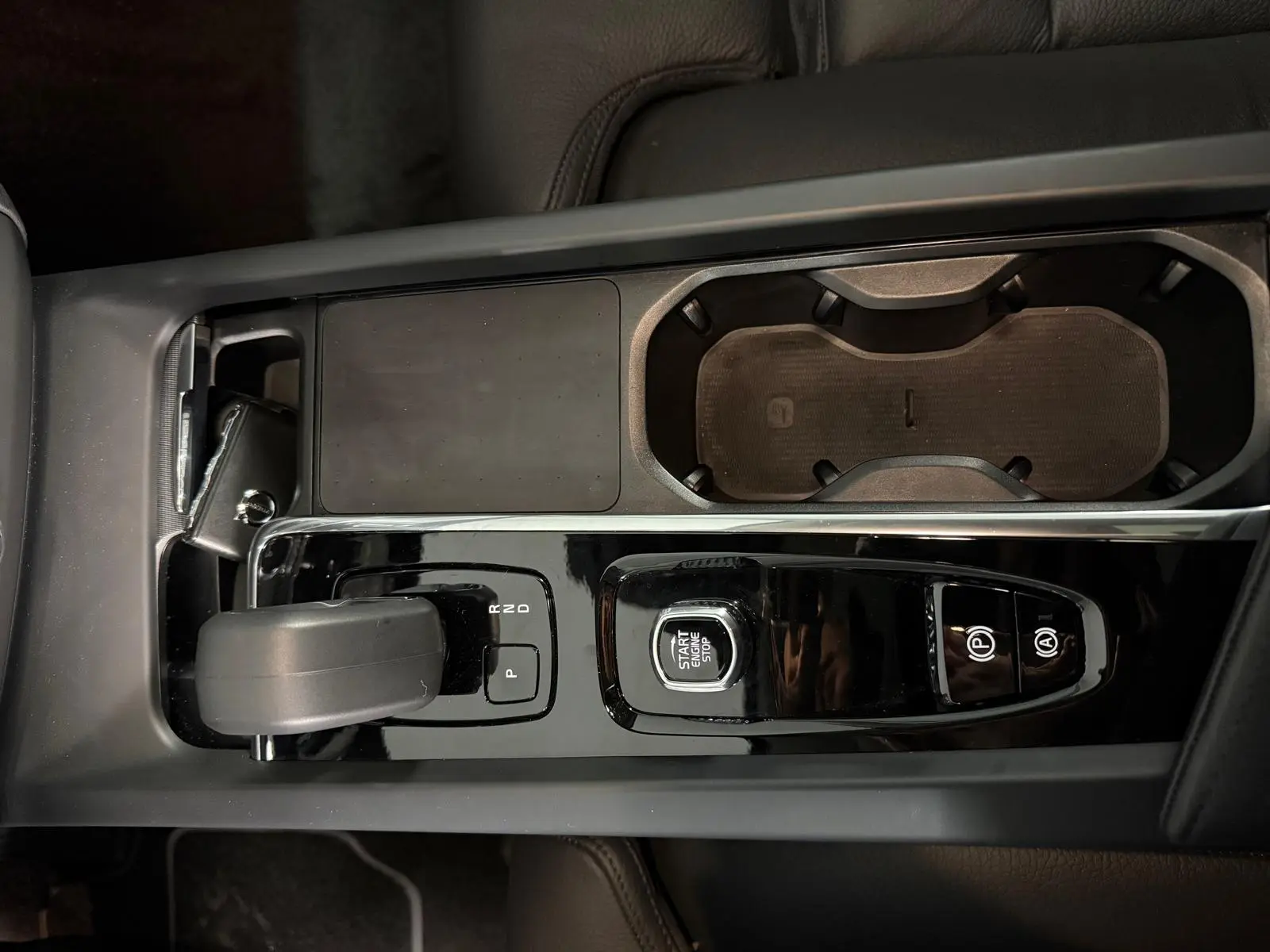 Volvo XC 60 2.0 T8 PHEV Plus Bright AWD 15