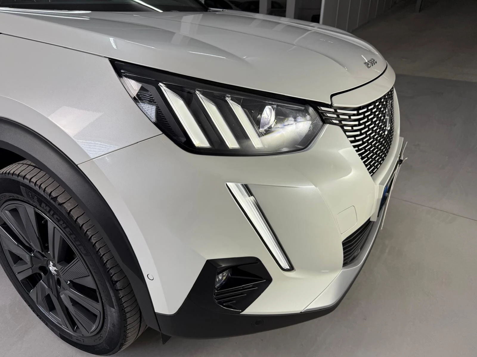 Peugeot e-2008 GT Line 18