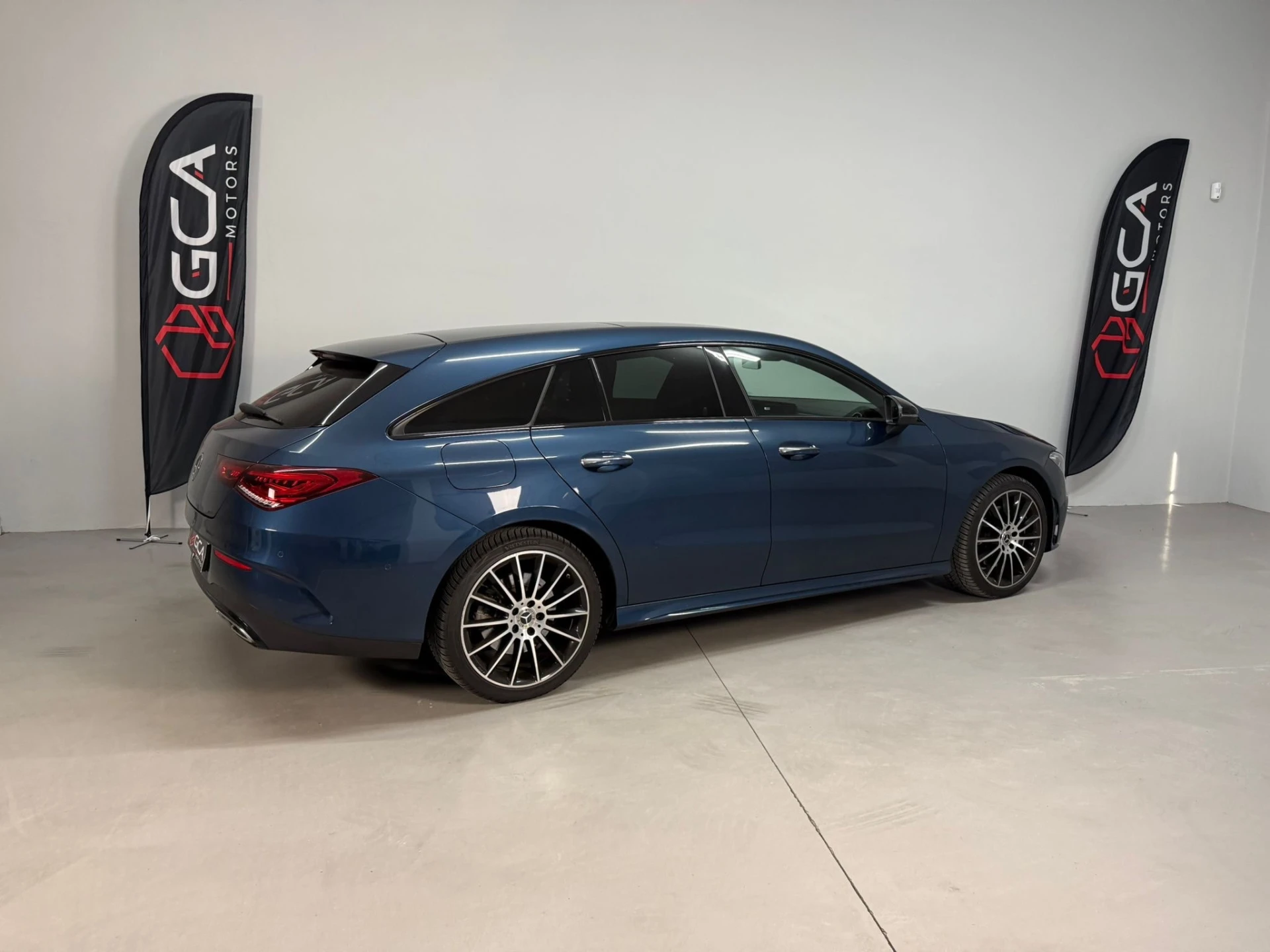 Mercedes-Benz CLA 250 e Shooting Brake AMG Line 3