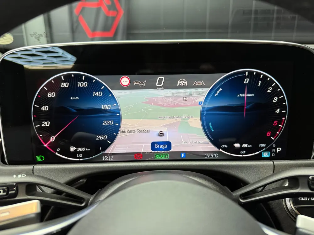 Mercedes-Benz E 300 de 6