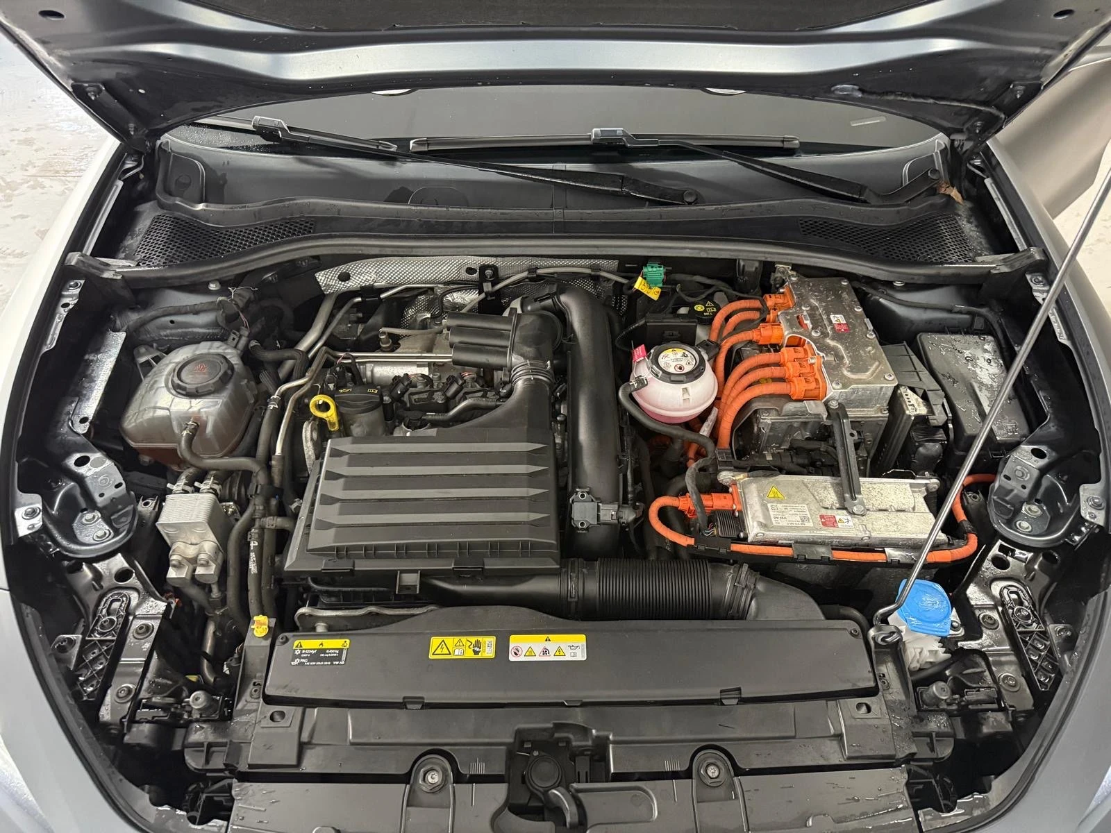 Cupra Leon ST 1.4 E-Hibrid VZ DSG 24