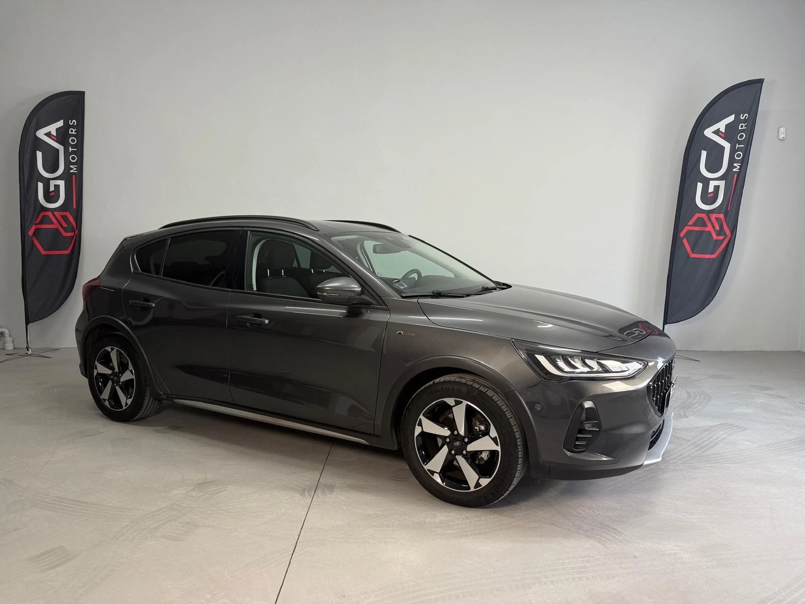 Ford Focus Ecoboost Hybrid 2