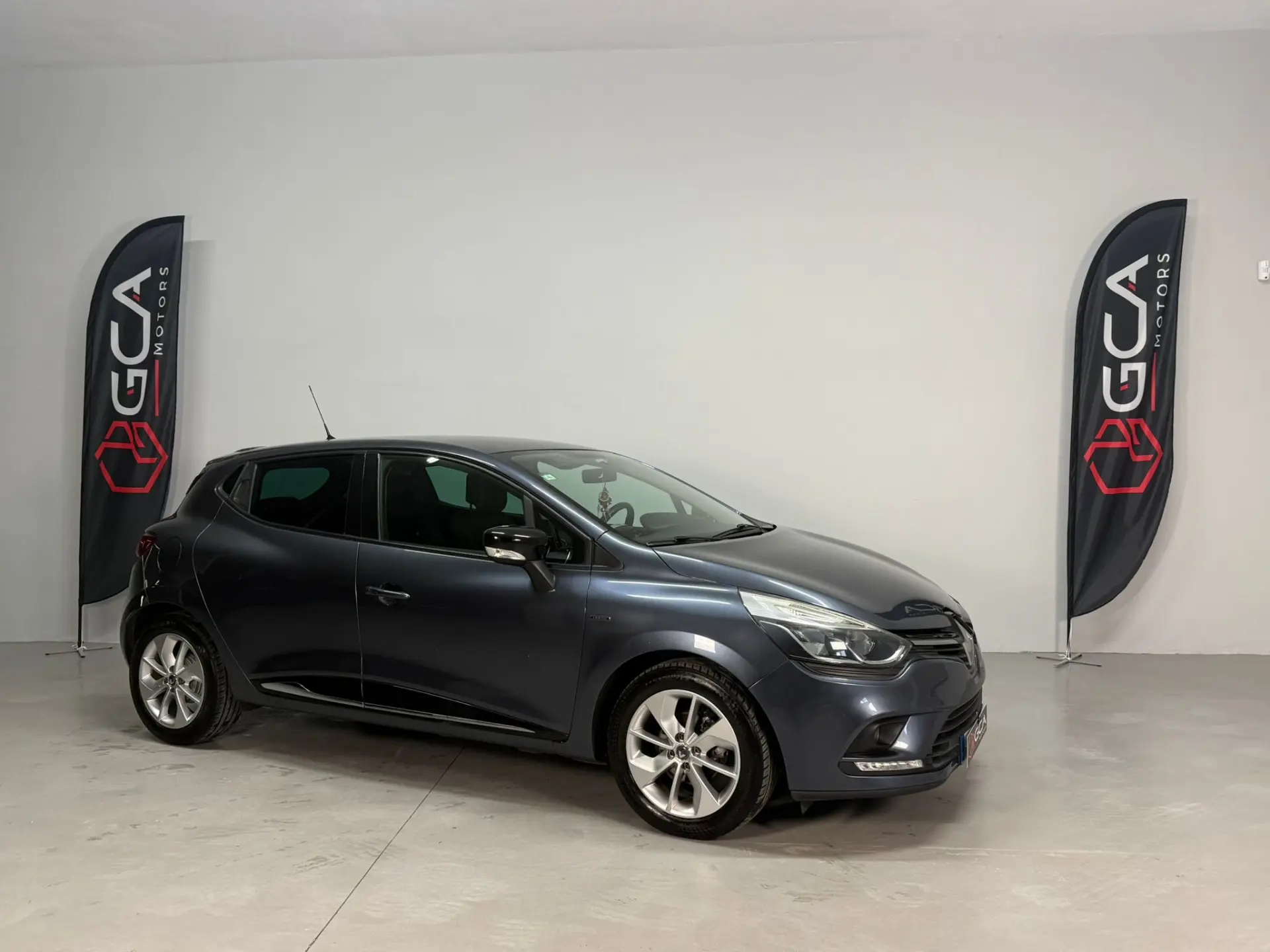 Renault Clio 0.9 TCE Limited 2