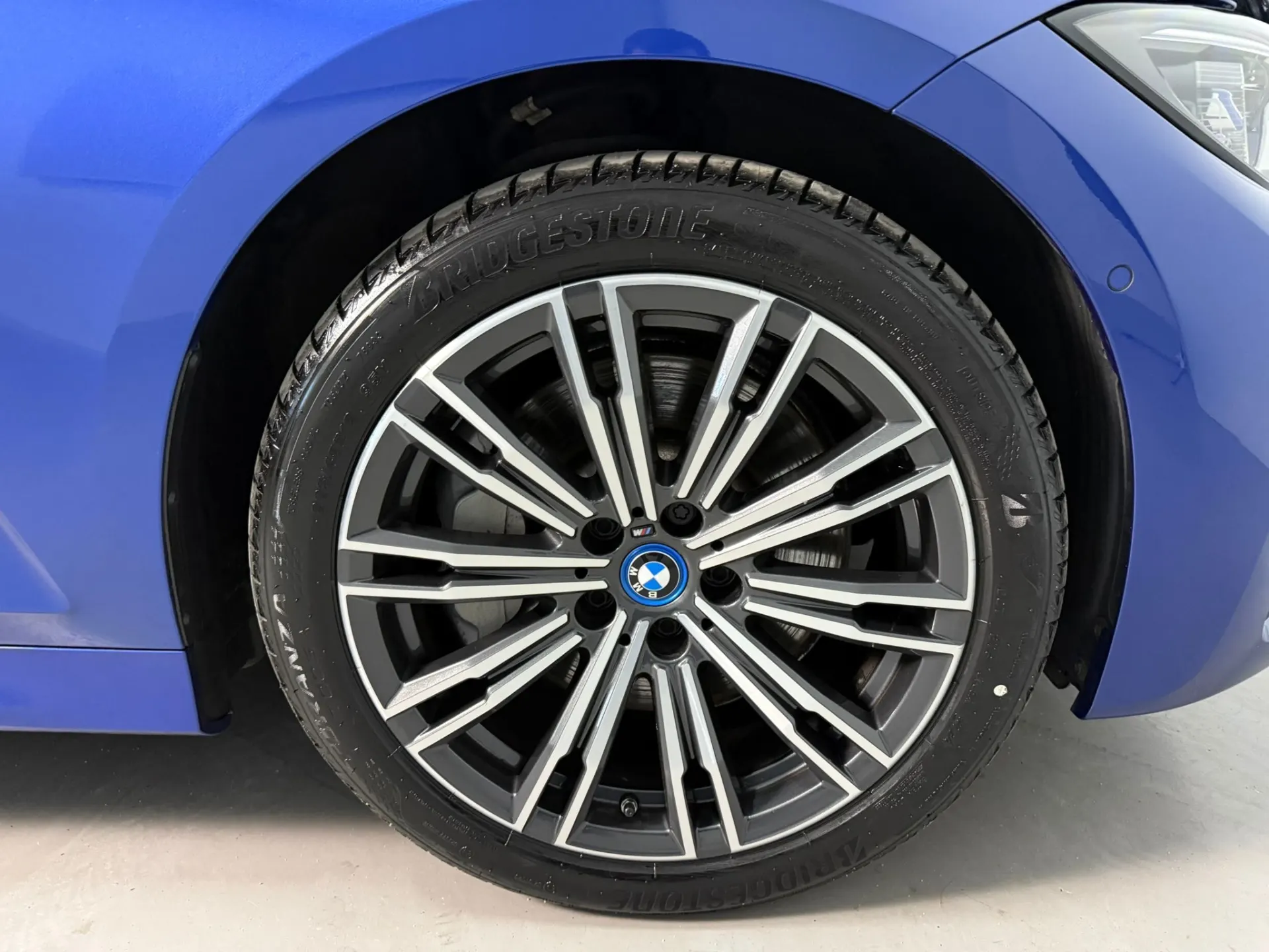 BMW 330 Pack M Sport 32