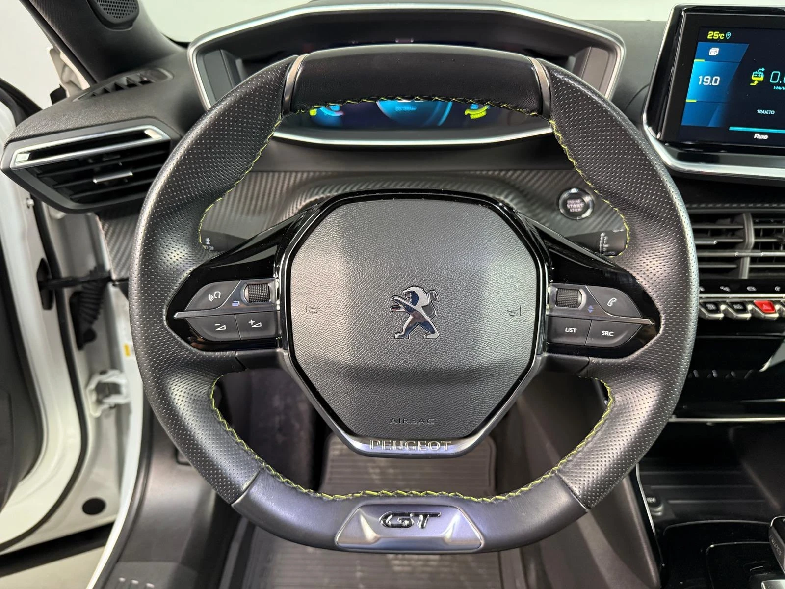 Peugeot e-2008 GT Line 6