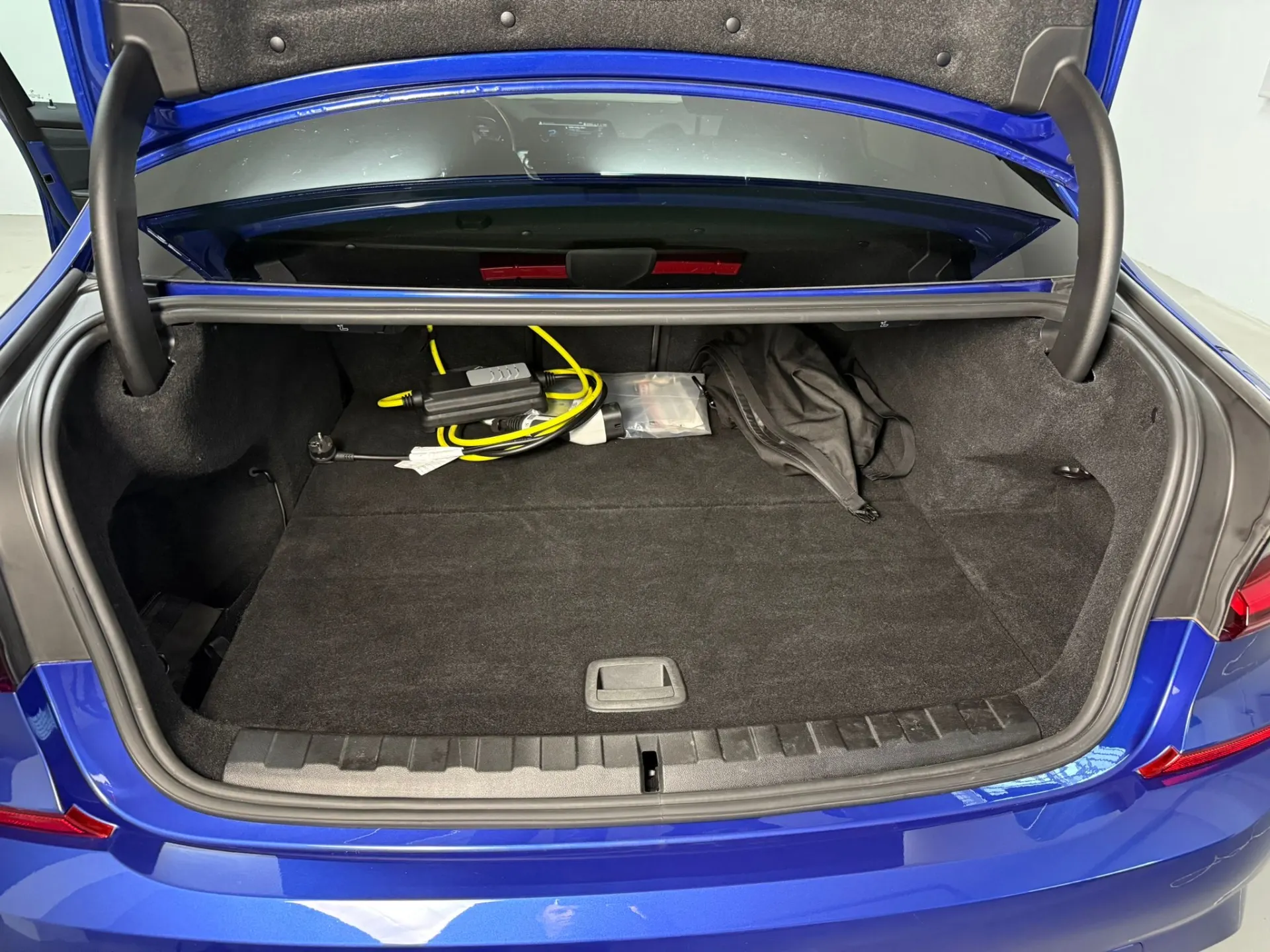 BMW 330 Pack M Sport 27