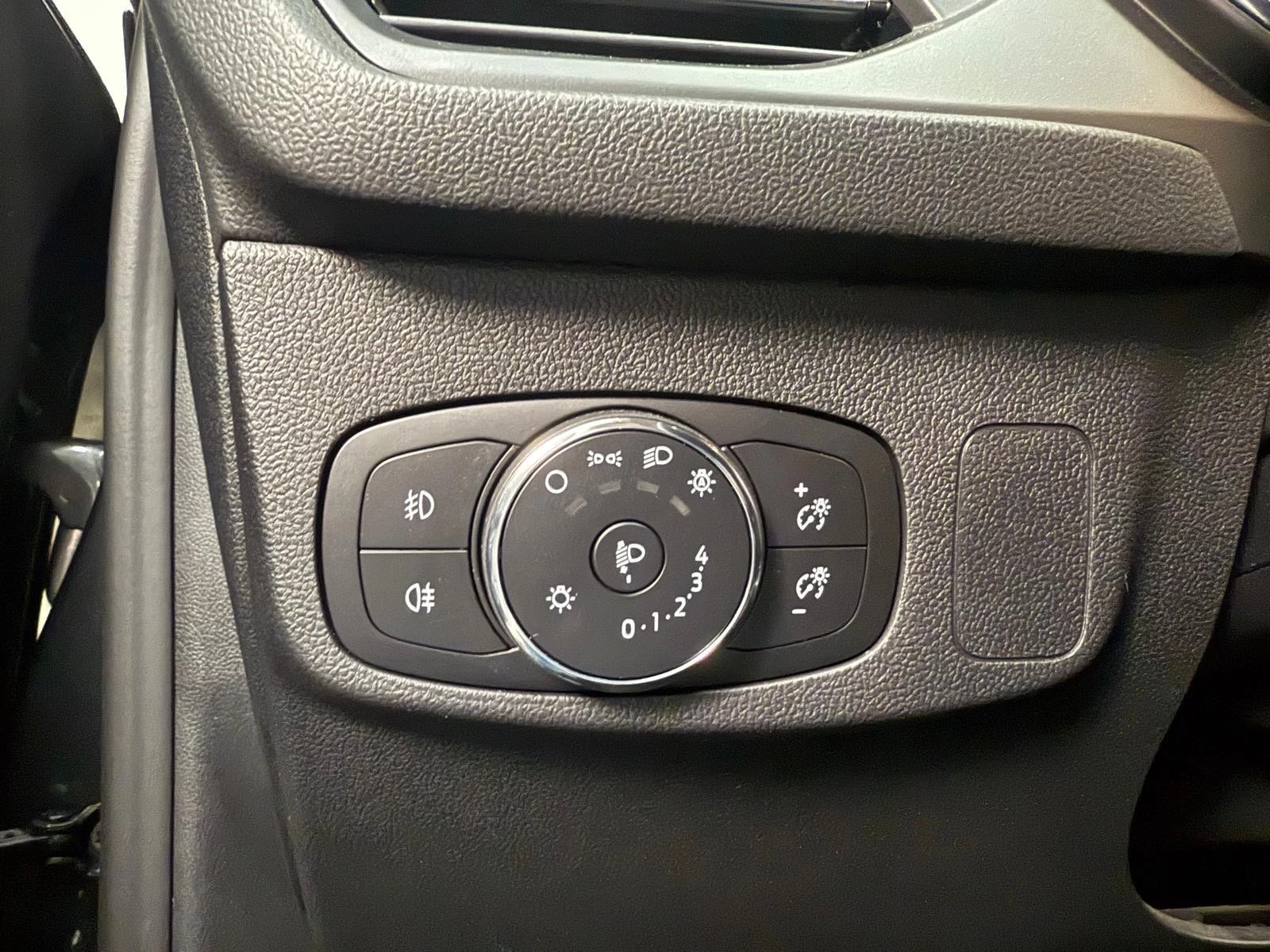 Ford Focus Ecoboost Hybrid 10