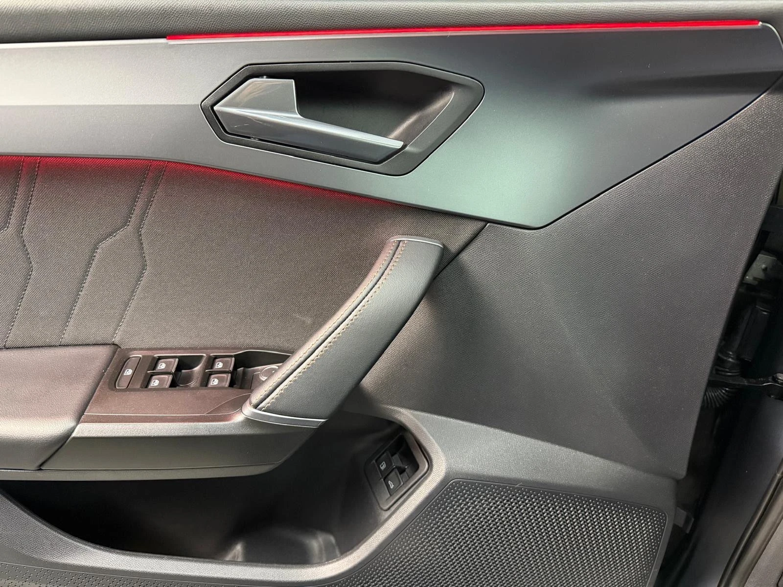 Cupra Leon ST 1.4 E-Hibrid VZ DSG 10