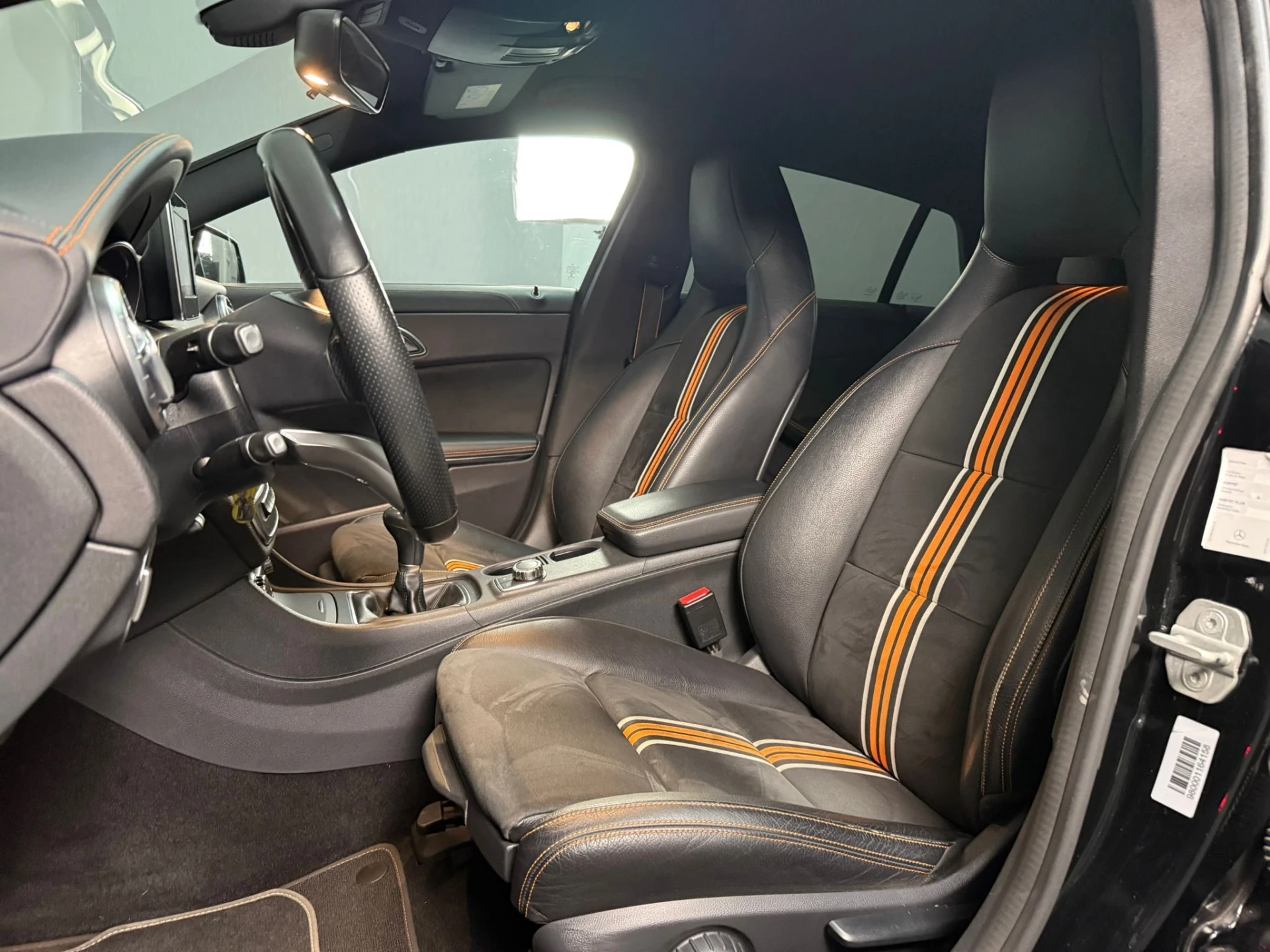 Mercedes-Benz CLA 200 d Shooting Brake AMG Line 12