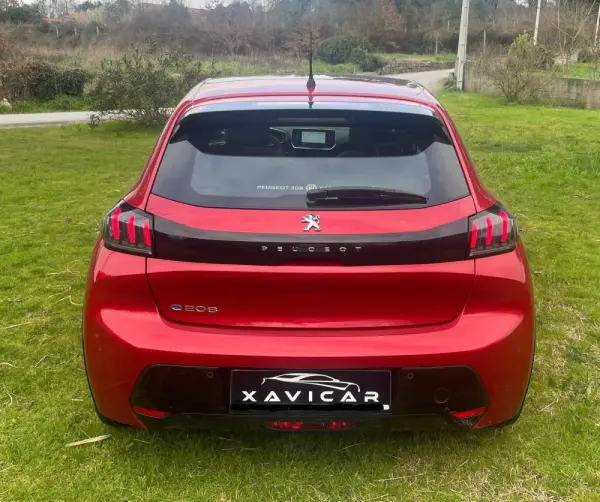 Peugeot e-208 Allure 39