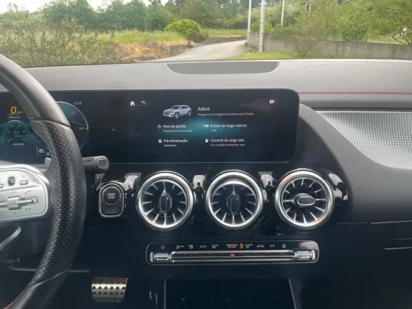 Mercedes-Benz EQA 250 AMG Line 41