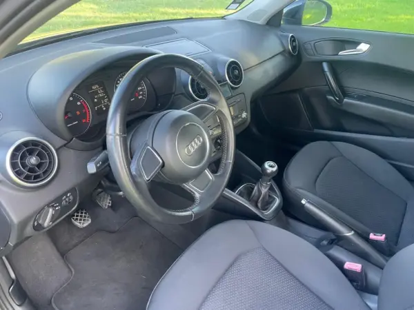 Audi A1 1.2 TFSI Advance 7